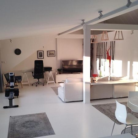 ורשה Loft 85 M2 Wilanow Krolewski Self Checkin מראה חיצוני תמונה
