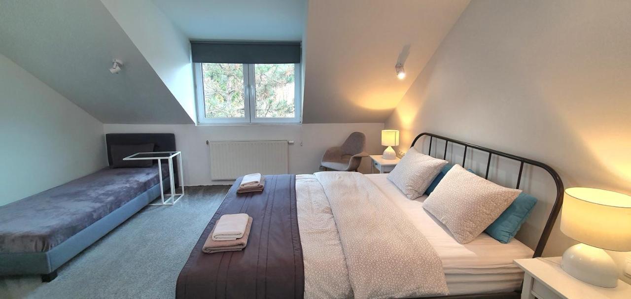 ורשה Loft 85 M2 Wilanow Krolewski Self Checkin מראה חיצוני תמונה